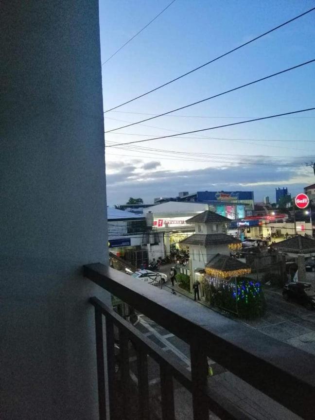 Kassel Residences Staycation Near Naia - Moonwalk Paranaque Paranaque City Екстер'єр фото