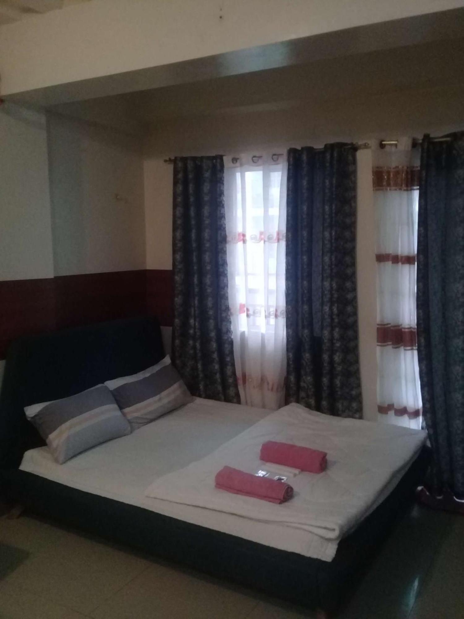 Kassel Residences Staycation Near Naia - Moonwalk Paranaque Paranaque City Екстер'єр фото